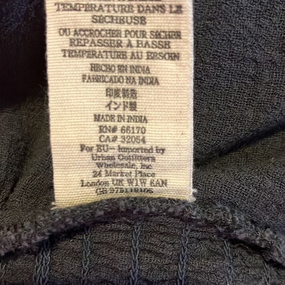 Free People x Jen’s Pirates Booty Shivet Toy Machine Top NWT Size XL Black - Picture 8 of 8